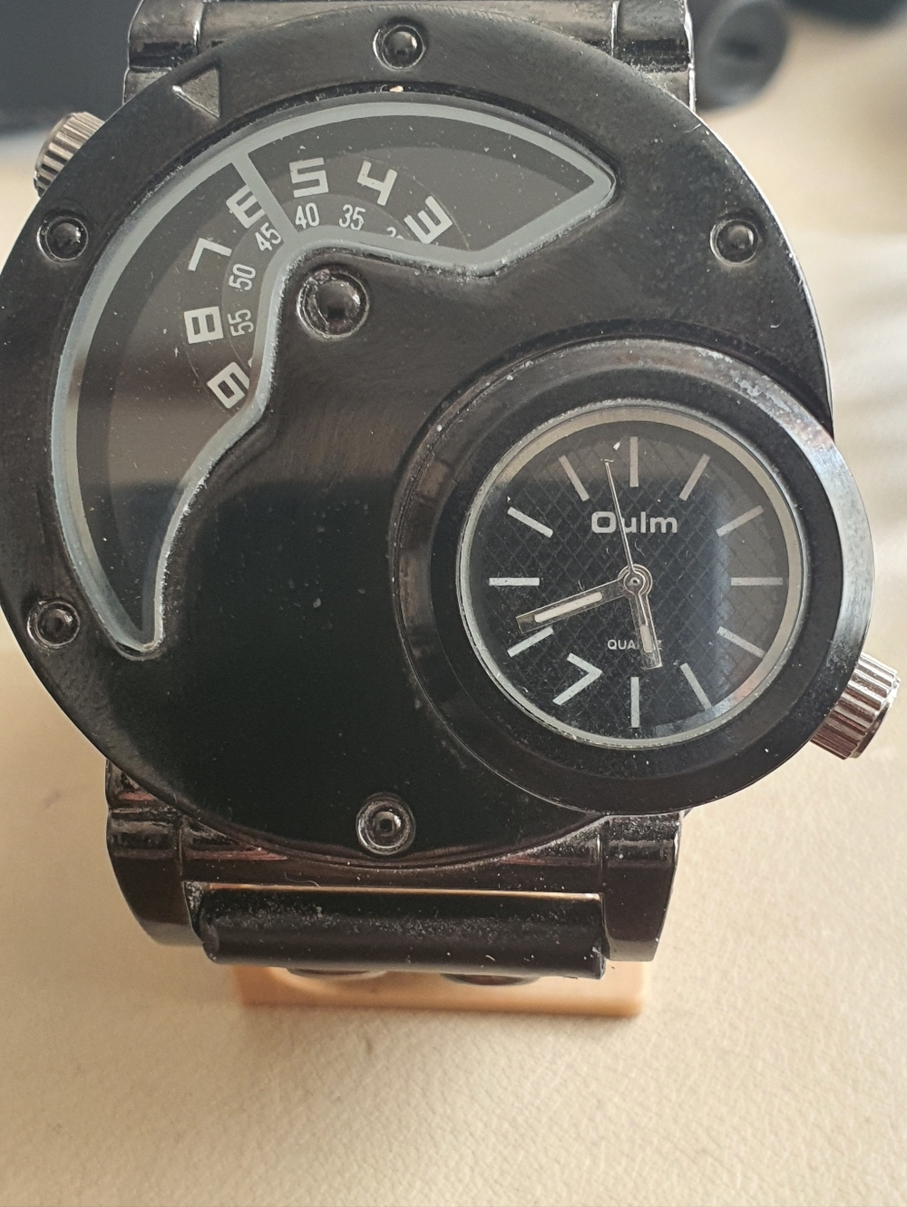 10/$20 Oulm 9591 Black Leather Dual Time Zone Men's Watch